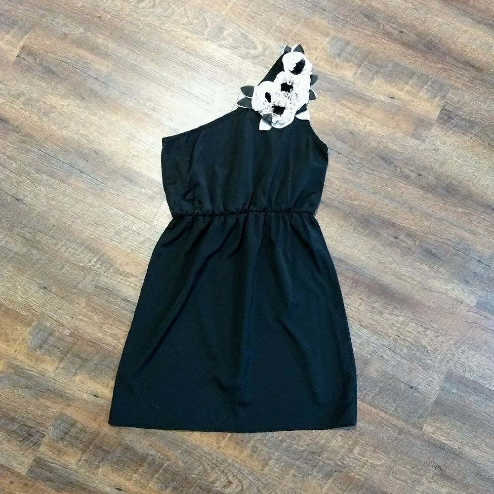 Black one shoulder dress